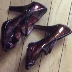 Kenzie open toed heels in a size 8.5